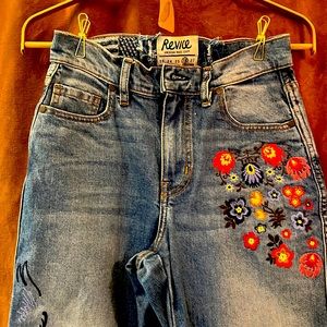 Revice Jeans with floral embroidery